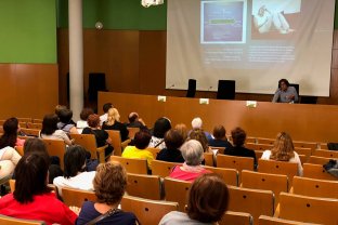 El Hospital hace 10 años que organiza charlas para difundir entre la ciudadanía hábitos saludables e información sobre la salud