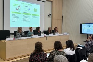 La enfermera de Salud Laboral, Estela Fernández, ha presentado el proyecto durante la V Jornada de Hospitales Promotores de la Salud