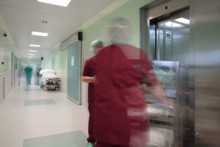 La prótesis de la base del pulgar se implanta en una operación ambulatoria.