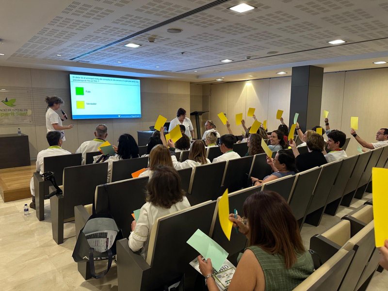 Una cinquantena de professionals participen en la Jornada Maneig del Dolor. Abordatge multidisciplinari.