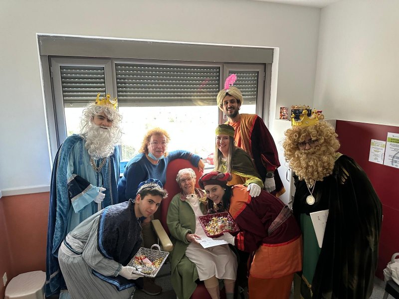 La magia de los Reyes de Oriente llena el Hospital Esperit Sant