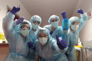 El Hospital ha aportado fotografias y material audiovisual recopilado durante la primera ola de la pandemia