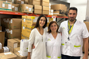 Profesionales de la FHES con la Dra. Larrosa de la Fundación DFLAPS