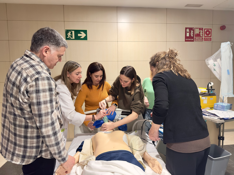 Formació en Suport Vital Avançat i DEA al Servei d’Urgències