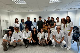 Els nous residents amb l'equip de docència